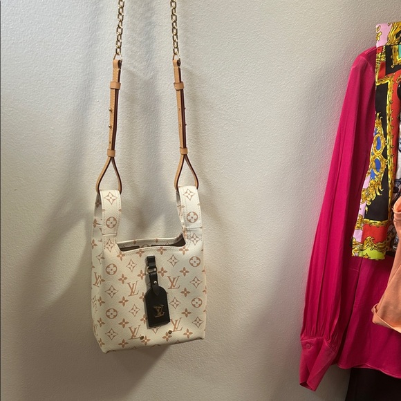 TWO WAY Monogram Coated Canvas & Leather Straps Crossbody Bag COMES WITH BOX - Picture 8 of 13